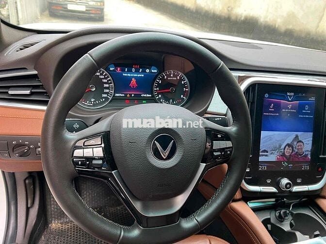 VinFast Lux A2.0 2022 Premium