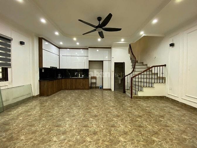 Cho Thuê nhà Nguyên Căn phố Kim Mã - Giang văn minh - Ba đình 