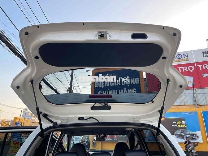 Toyota Wigo 1.2 bản G Trắng