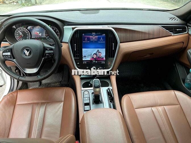 VinFast Lux A2.0 2022 Premium