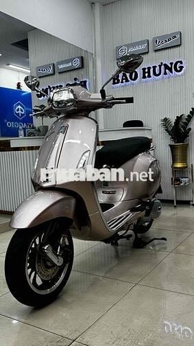 Vespa Sprint Hồng Porsche Mới như xe hãng 4300km