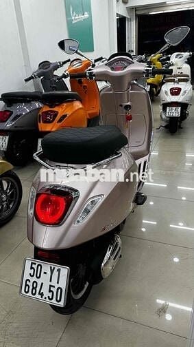 Vespa Sprint Hồng Porsche Mới như xe hãng 4300km