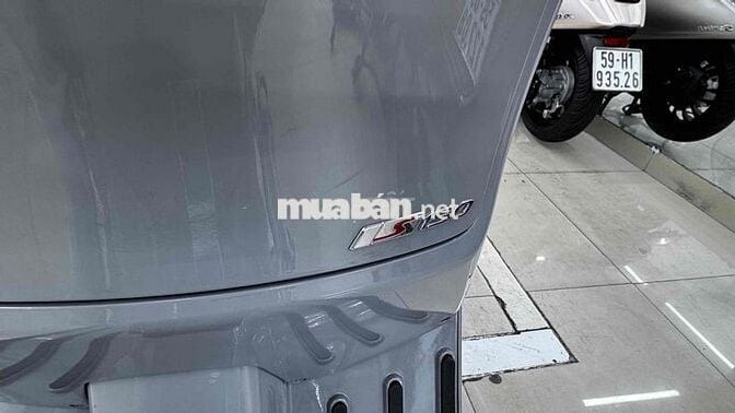 Vespa Gts xám si măng 2022 ngay chủ xe siêu đẹp