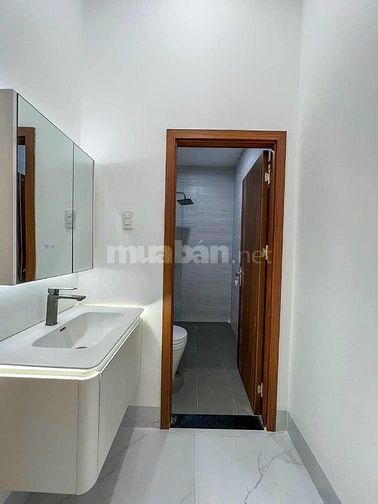 Chính chủ bán nhà ngày Chợ Bình Chánh. 5x20m. 790tr. Cho thuê 15tr/th