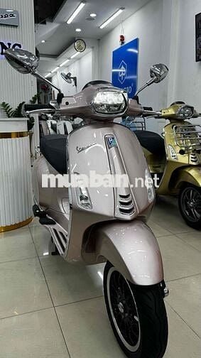 Vespa Sprint Hồng Porsche Mới như xe hãng 4300km