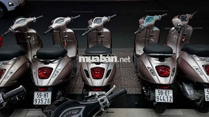 Vespa Sprint Vàng đồng TFT & Hồng Poecher