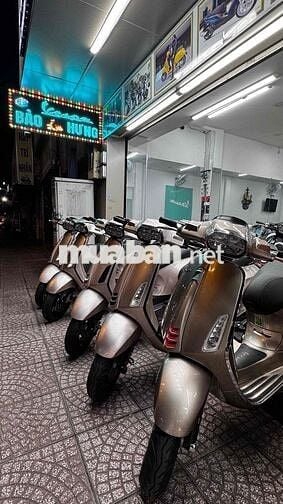 Vespa Sprint Vàng đồng TFT & Hồng Poecher