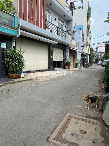 Bán nhà mặt tiền hẻm 8 mét, thông các hướng