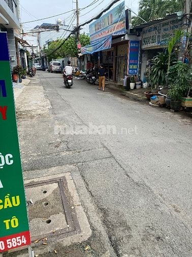 Bán nhà mặt tiền hẻm 8 mét, thông các hướng