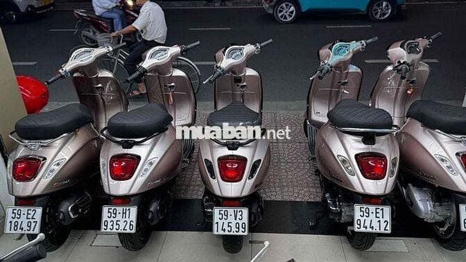 Vespa Sprint Vàng đồng TFT & Hồng Poecher