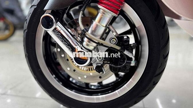 Vespa Sprint Hồng Porsche Mới như xe hãng 4300km
