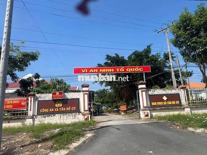 MẶT TIỀN NGUYỄN HUÊ- TÂn HỒNG- ĐỒNG THÁP