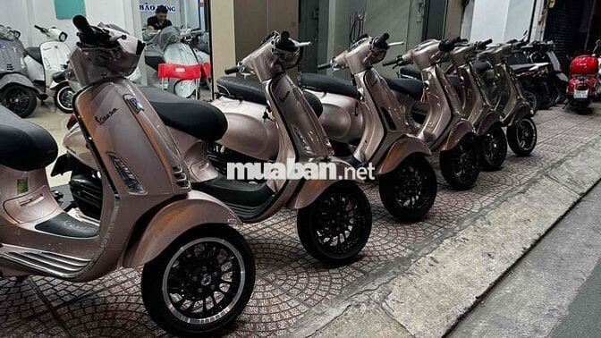 Vespa Sprint Vàng đồng TFT & Hồng Poecher