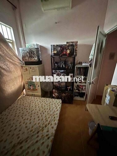 Bán nhà hẻm xe hơi cách trường đại học NTT 2km