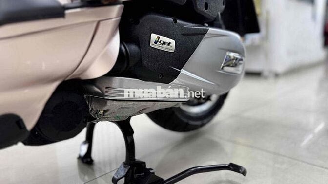 Vespa Sprint Hồng Porsche Mới như xe hãng 4300km