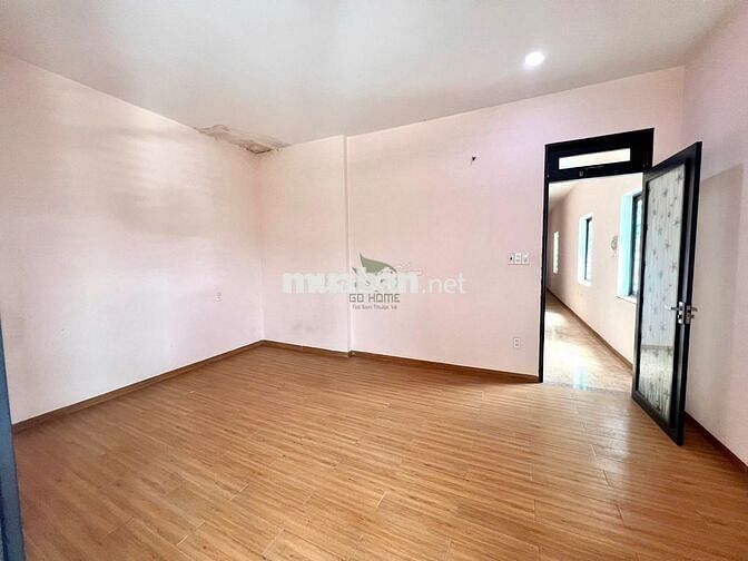 CHO THUÊ NHÀ KINH DOANH 3 TẦNG SIÊU RỘNG MẶT ĐƯỜNG LÊ HỒNG PHONG