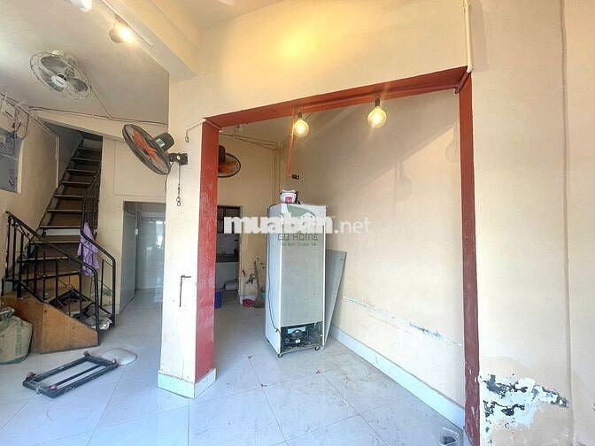 CHO THUÊ NHÀ Ở KINH DOANH 3 TẦNG LÔ GÓC GẦN CHỢ XÓM MỚI