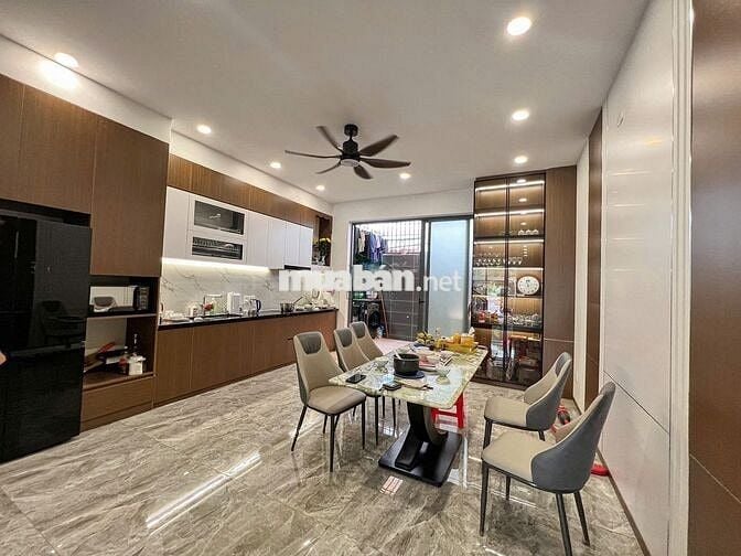 CHO THUÊ NHÀ MỚI XÂY SIÊU ĐẸP 3 PHÒNG NGỦ FULL NỘI THẤT KHU MỸ GIA