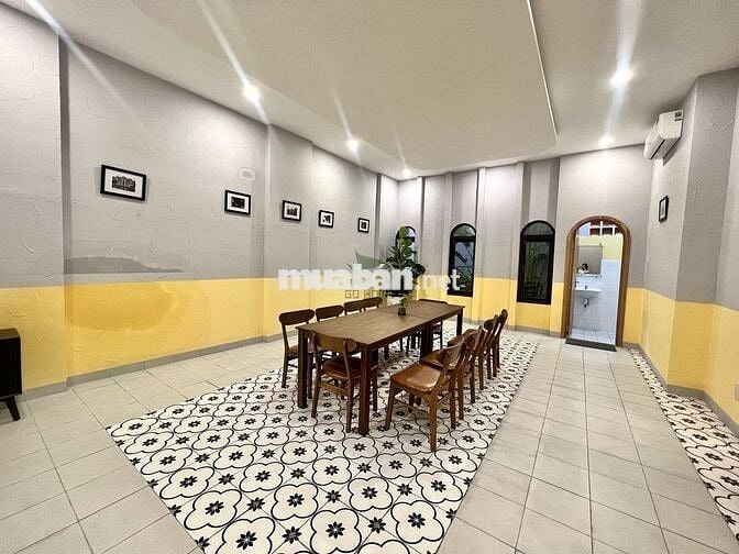 CHO THUÊ MẶT BẰNG SIÊU RỘNG ĐẸP 210M2 2 TẦNG KHU PHỐ HÀN