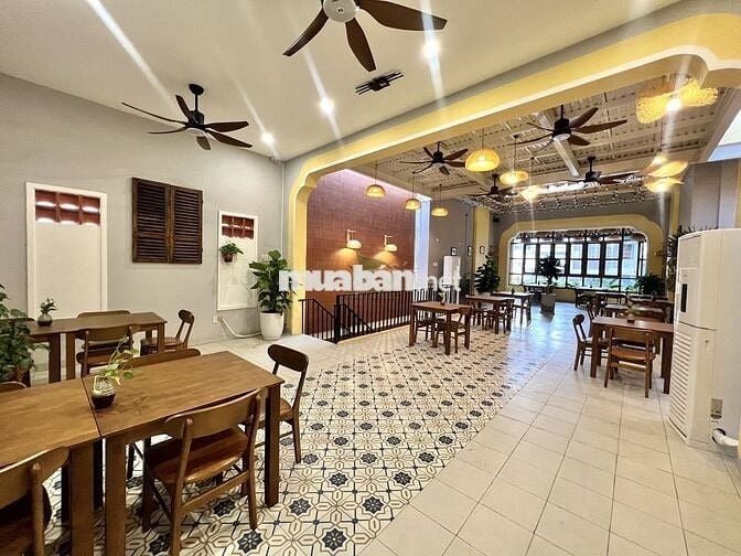 CHO THUÊ MẶT BẰNG SIÊU RỘNG ĐẸP 210M2 2 TẦNG KHU PHỐ HÀN