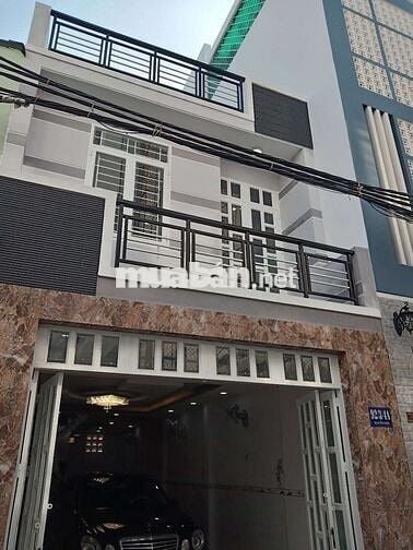 Nhà mới 4,5m x 14m 1trệt 1 lầu chính chủ