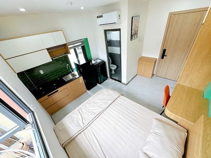 Tòa nhà Đường Tôn Thất Tùng, DT 7,5m×10,5m, 6 tầng thang máy, 34,8 tỷ