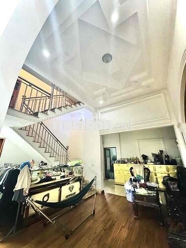 BIỆT THỰ SÂN VƯỜN MẶT TIỀN TÂN HIỆP HÓC MÔN