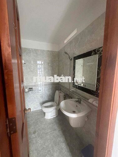 💰💰💰 TRỆT 3LẦU: 4PN, 5WC (4❌15m) - HẺM 6m, ĐƯỜNG SỐ 20, P5, GV