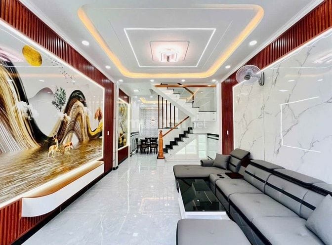 Bán nhà Nguyễn Hiền, P4, Quận 3 phong thuỷ đẹp. Giá 1tỷ980 46m2 có sổ