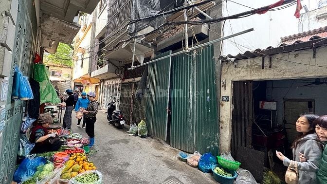 Bán Gấp Đất Thuỵ Khuê 150Tr/m2 - Ngõ Thông Cách Phố 20m - Kinh Doanh