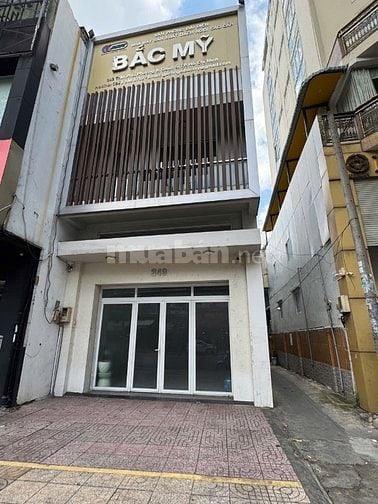 Bán nhà mặt tiền Trần Phú đoạn 2 chiều P8 Quận 5, DT 6x19m, thực tế 14