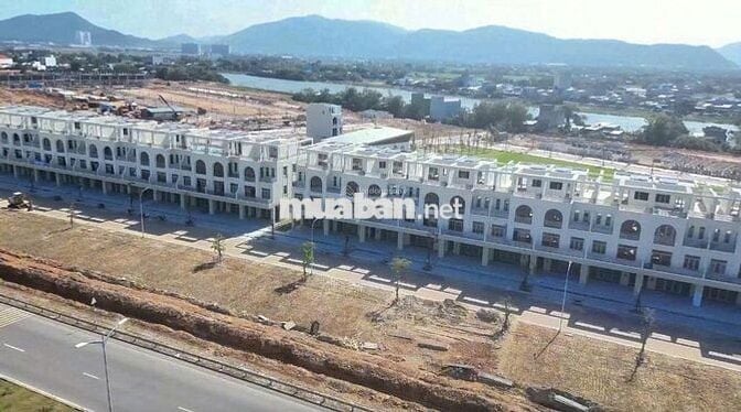 Khu đô thị kiểu mẫu bên sông, sổ đỏ sẵn sàng - hạ tầng hoàn thiện.