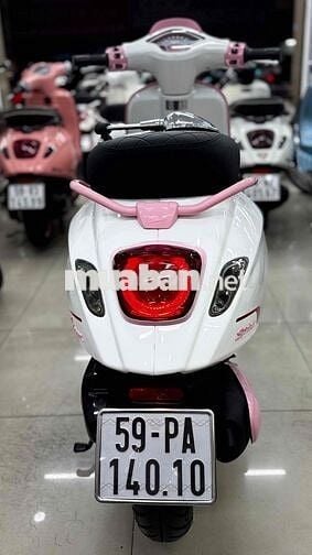 Vespa Sprint S125 Trắng hồng 1 chủ T8/2024