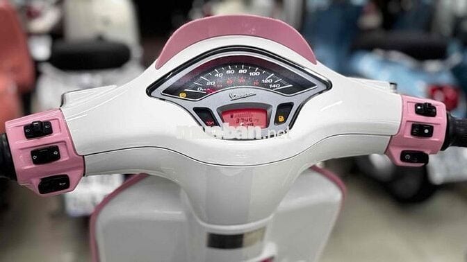 Vespa Sprint S125 Trắng hồng 1 chủ T8/2024