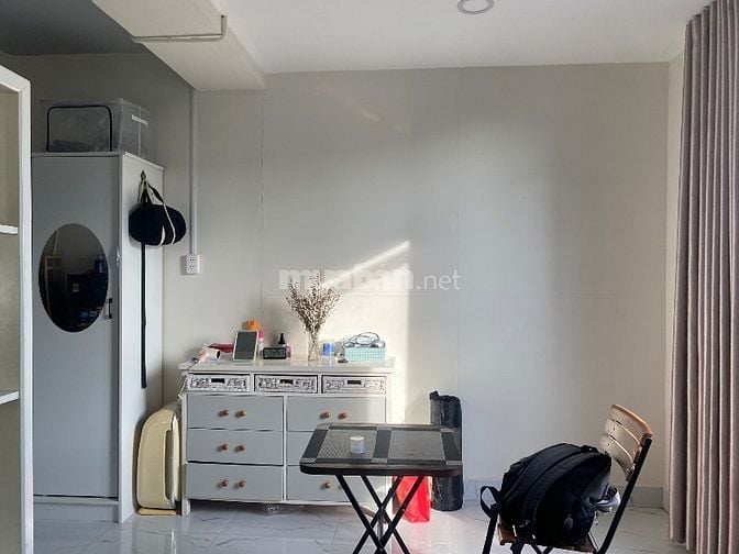 PHÒNG MỚI - BAN CÔNG, 35M2 FULL NỘI THẤT