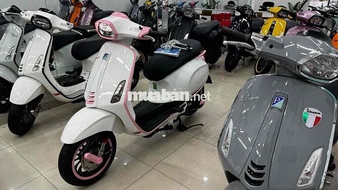 Vespa Sprint S125 Trắng hồng 1 chủ T8/2024