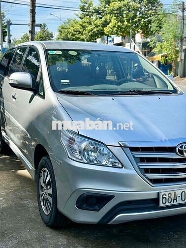 Toyota Innova 2015 E - 121000 km