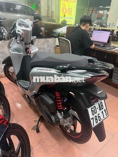 Honda Vision 2025 Thể thao Bạc Odo 1K Full Đồ Chơi