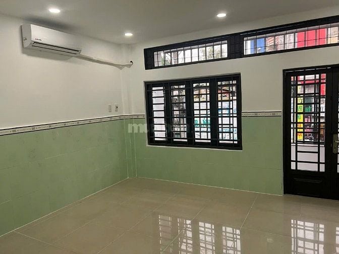 Mặt tiền KD nguyên căn ngã 4 Nguyễn Văn Đậu - Nguyễn Thượng Hiền 