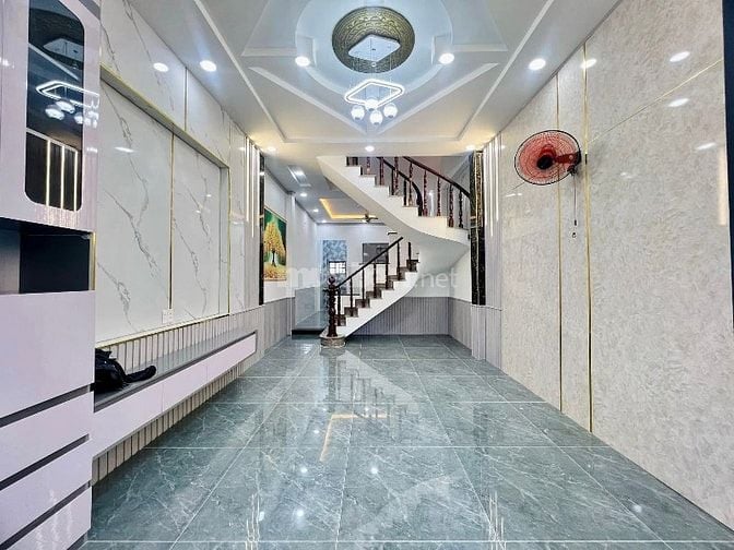 Nhà ngay đường Trần Văn Kiểu-Quận 6 giá 1Tỷ850 đường hẻm xe hơi 4,5m