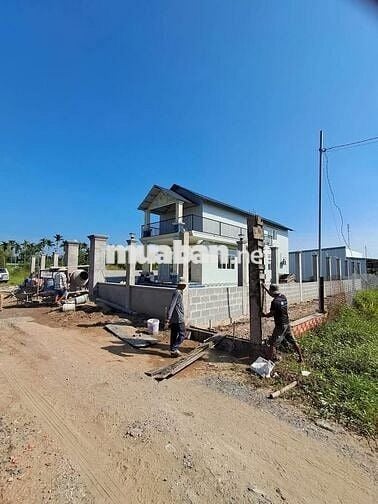 Nhà siêu phẩm mới xây ở Bến Lức ngay sát Vành đai 4