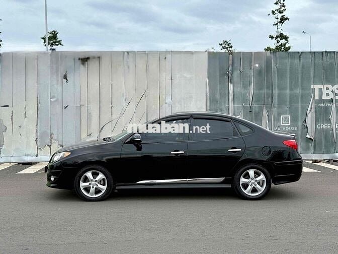 Hyundai Avante 2011 1.6 AT - 128000 km