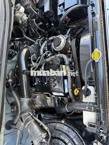 Toyota Innova 2015 E - 121000 km