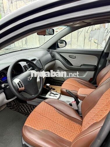 Hyundai Avante 2011 1.6 AT - 128000 km