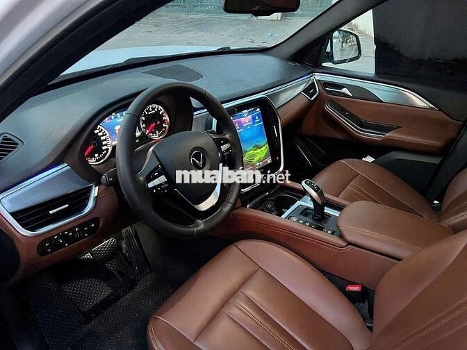 VinFast Lux SA 2.0 Turbo 2021 Premium - Chính chủ