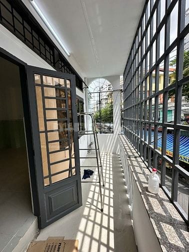 Mặt tiền KD nguyên căn ngã 4 Nguyễn Văn Đậu - Nguyễn Thượng Hiền 