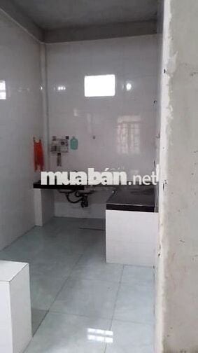 Nhà đẹp đối diện trường học 150m2, 2 phòng ngủ, cách chợ truồi 300m