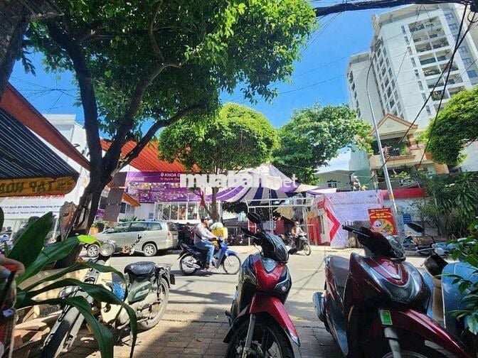 Mặt Tiền Đối Diện Trường Bách Khoa Sài Gòn 40m2 Đường NguyễnBỉnhKhiêm