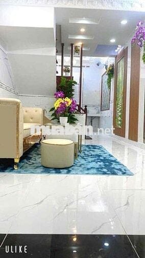 Bán nhà gấp hẻm xe hơi đường Nguyễn thị hương