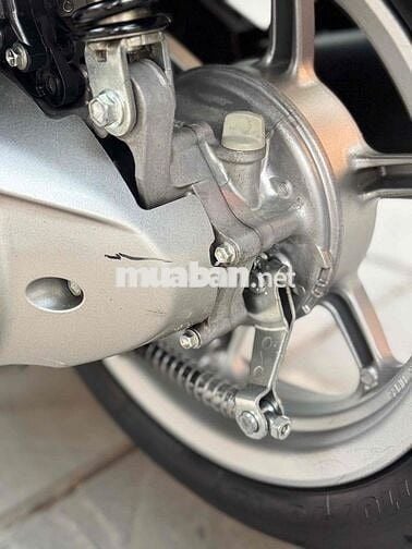 Grander 125fi bản cao cấp mặt đồng hồ điện tử 2019